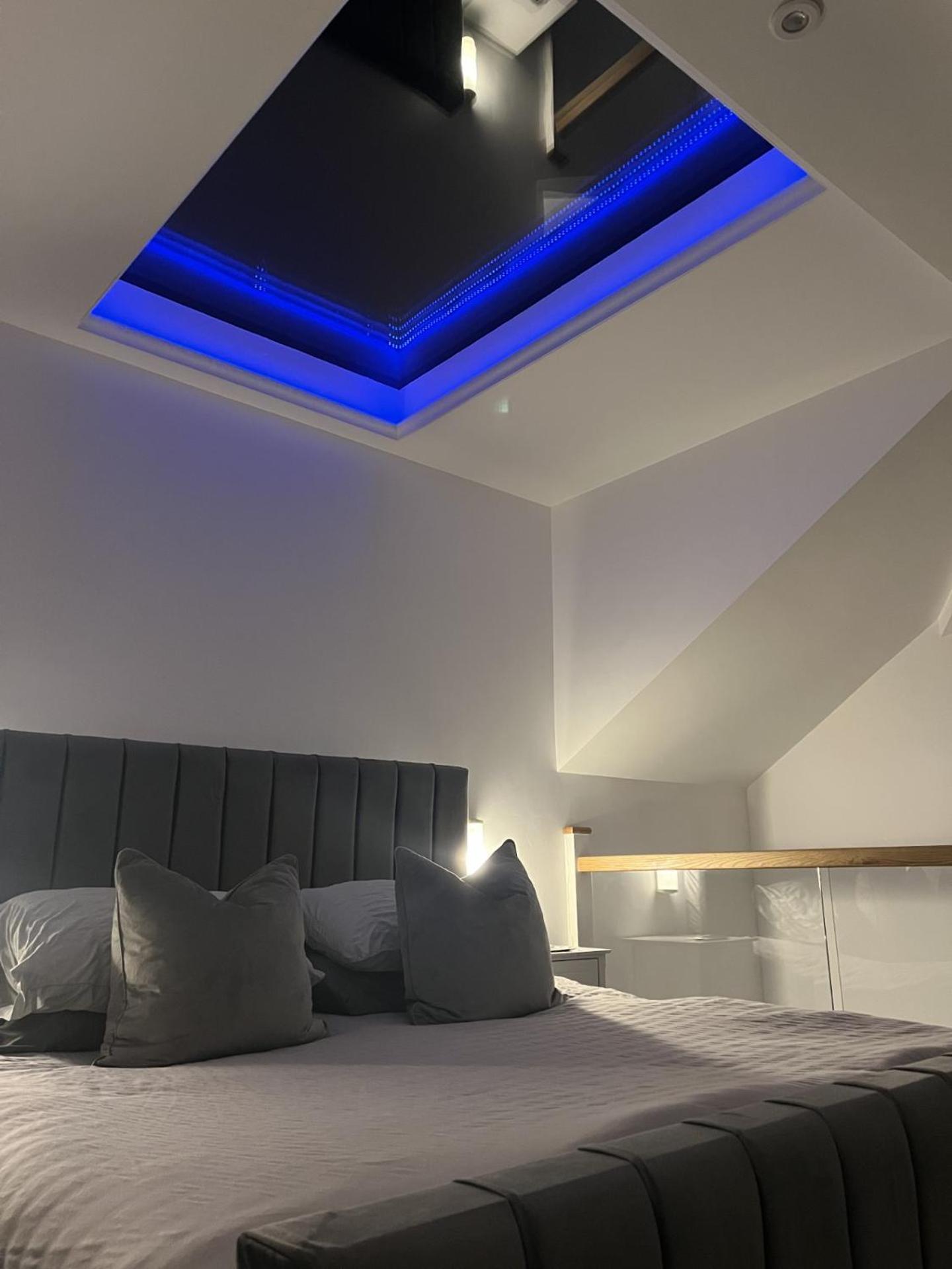 Terfyn Hall 3 Stargazer Prestatyn